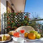 Agriturismo Mare E Monti Hotel *