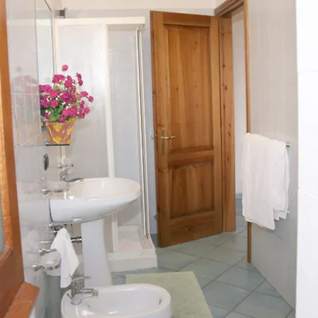 Agriturismo Mare E Monti Hotel *