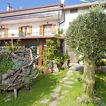 Agriturismo Mare E Monti 酒店 *