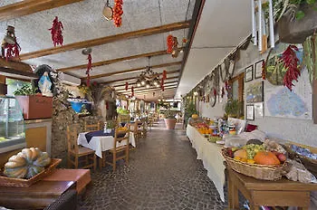 Hotel Agriturismo Mare E Monti